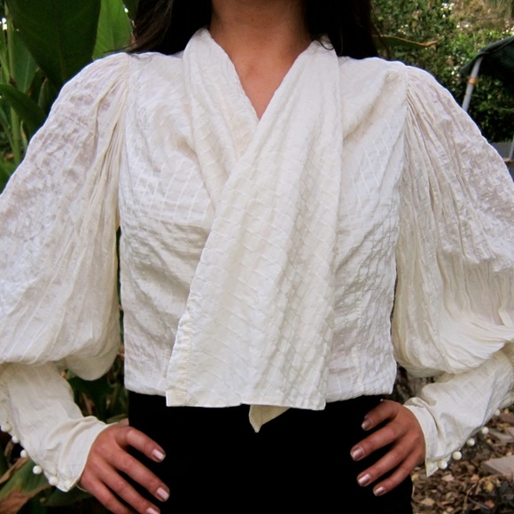 Vintage 80's Victorian style Ivory Silk Blouse - Picture 2 of 3